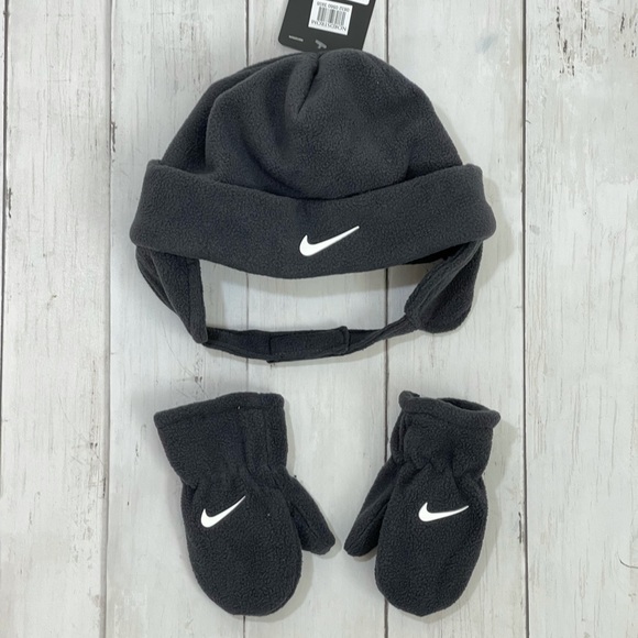 Nike Other - Nike Grey 12 month Hat & Glove Set